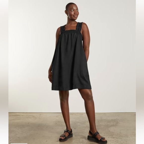 Everlane The Smocked Linen Shift Dress: Black NWT - Picture 3 of 16